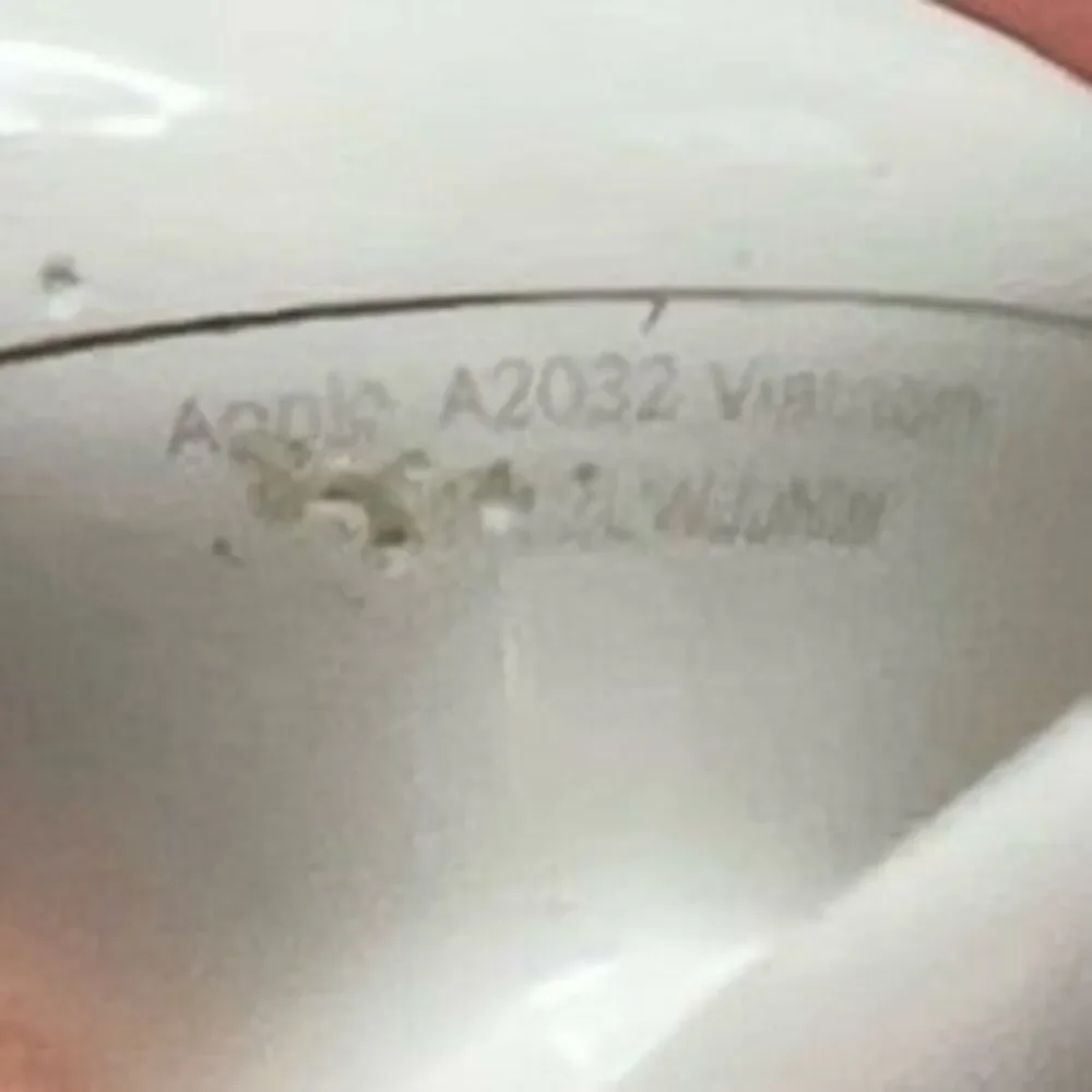 Apple AirPod 2nd Generation Right Ear Bud For Parts